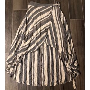 O'Neill X Natalie Off Duty Striped Skirt • Large